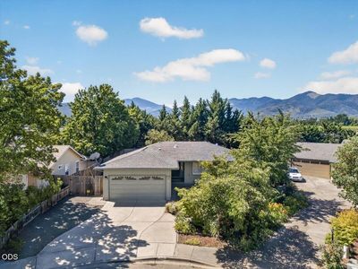 Property at 100 Brierwood Dr, Talent, OR