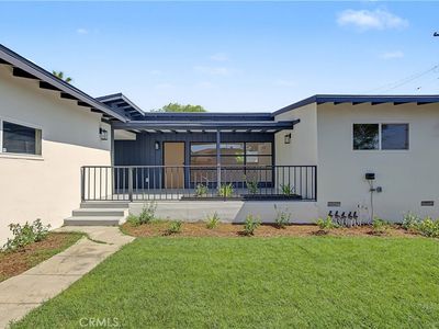 1862 American Ave