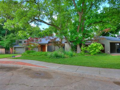 1012 Nottingham Cir