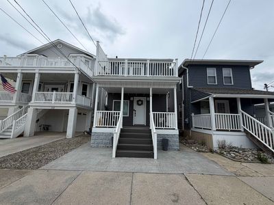 110 E Roberts Ave