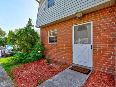 621 W Indiana Ave APT 1