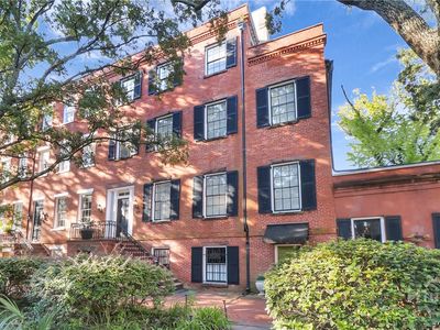 104 W Jones St APT A