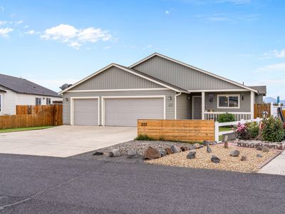 233 Center Ridge Dr