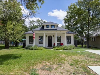 706 Banks Ave