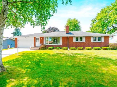 935 Marvelle Ln