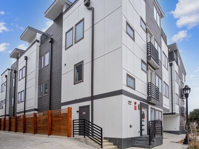 1118 Galveston Ave #3