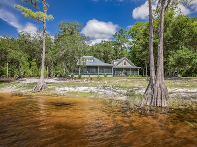 3 Frank Jones Rd