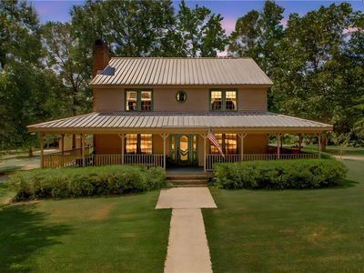 7 Green Leaf Ln