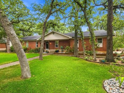 307 Shadow Ln
