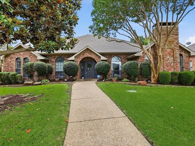 1516 Glastonbury Dr