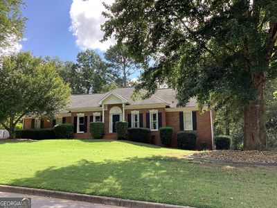 2300 Whispering Pines Ln