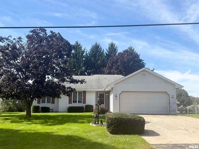 503 N Pekin Ln