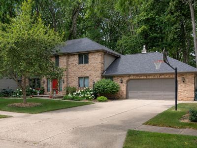 1511 S Rebecca Ln