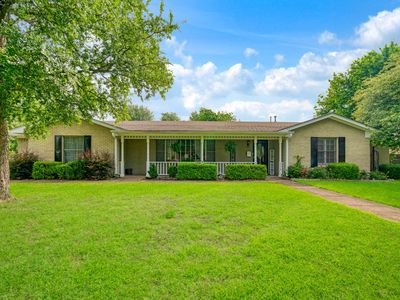 3175 Laurel Ln