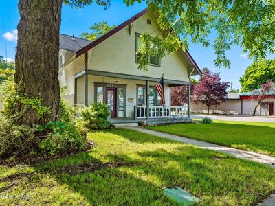 1123 N Government Way
