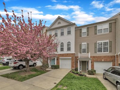 208 Chandler Chase Ct