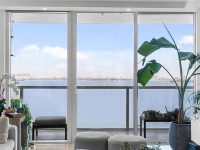 665 NE 25th St APT 1503