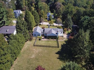 9745 Lindsay Rd