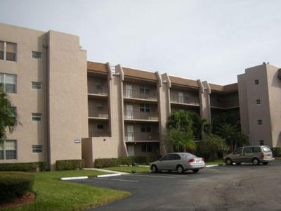 9460 Tangerine Place #207