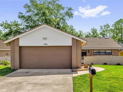 1109 Dappled Elm Ln