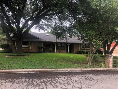 219 Opal St