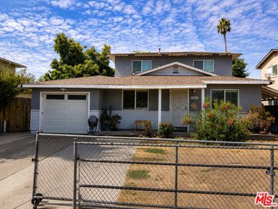 2761 Aida Ave
