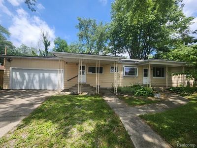 3302 Newton Rd