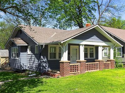 112 N Ash Ave