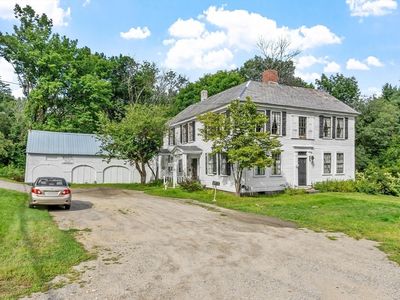 488 S Main St