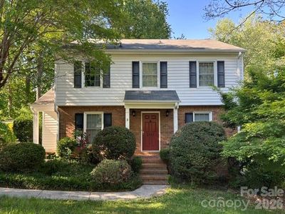 2811 Creekbed Ln