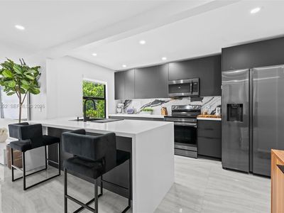 544 SW 13th Ave