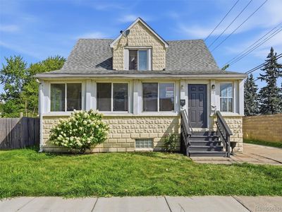 30 W Granet Ave