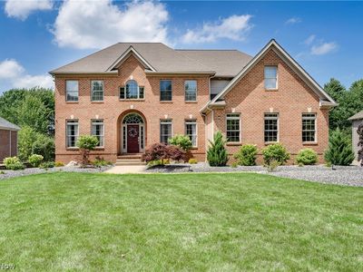 8021 Grayson Dr