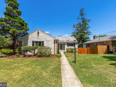 4560 Argyle Ter NW