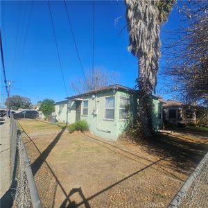401 E Elm St