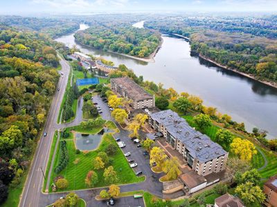 1101 Sibley Memorial Hwy APT 303