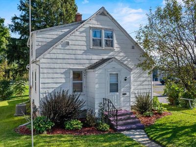 109 W DOEGE STREET