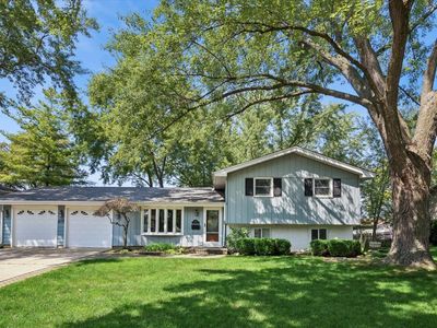 Property at 608 Norwood Ln, Schaumburg, IL