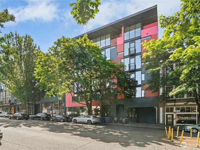 1111 E Pike Street #302