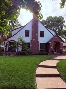 6642 Main St
