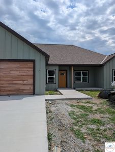 146 NE 2191p Ln