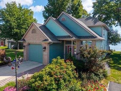 301B 300 Lane Lake Frk