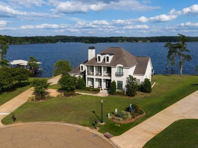 146 Dozier Creek Point