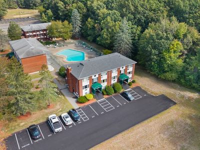 E2 Colonial Dr #4