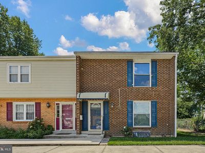 323 E Edgewater Way