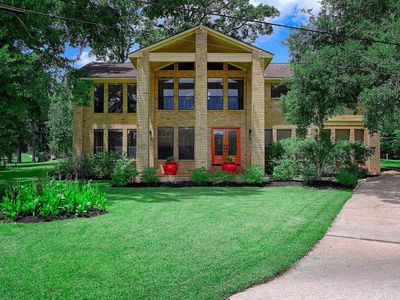 3 Cherry Hill Dr