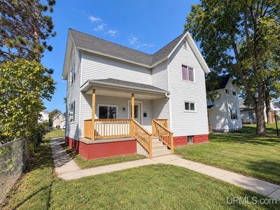 609 N 18th St