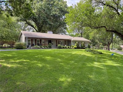 9704 Manor Rd