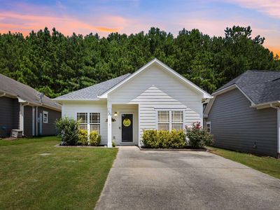 330 Hathaway Ln