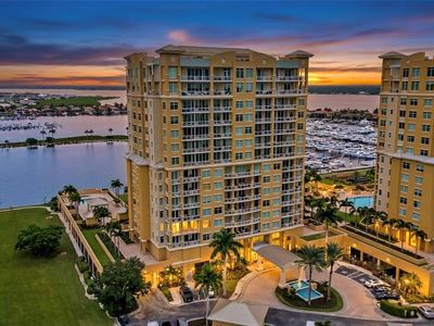 140 RIVIERA DUNES WAY #306